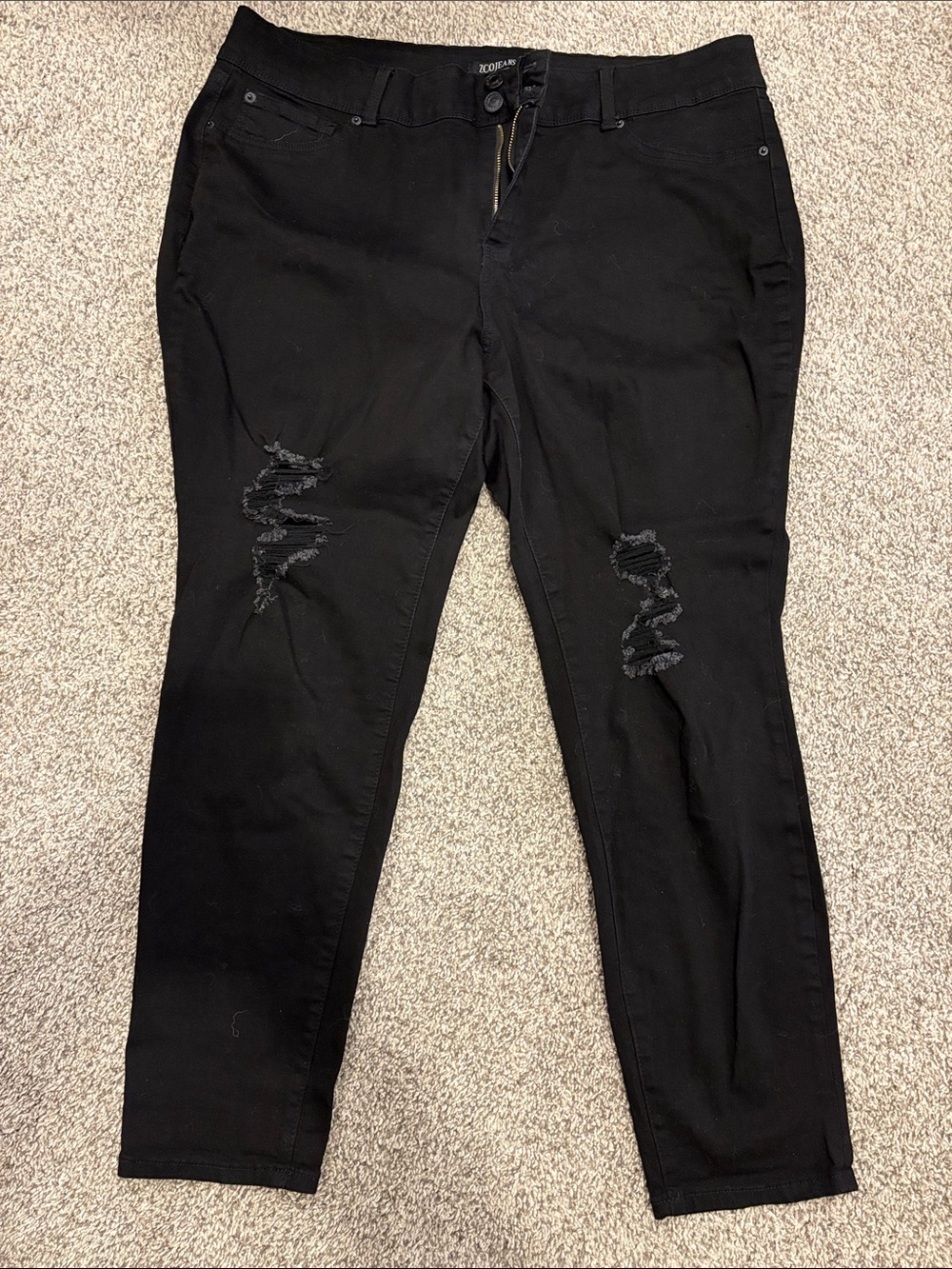 Black Distressed Women’s Jeans